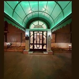 Отель Grand, Тбилиси
